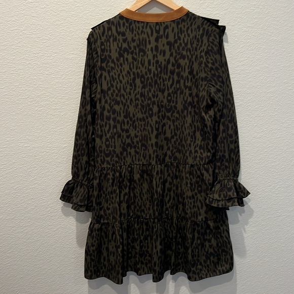 Animal Print Swing Dress - Picture 4 of 8
